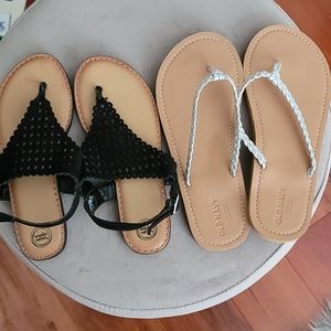 2 pairs of sandals.